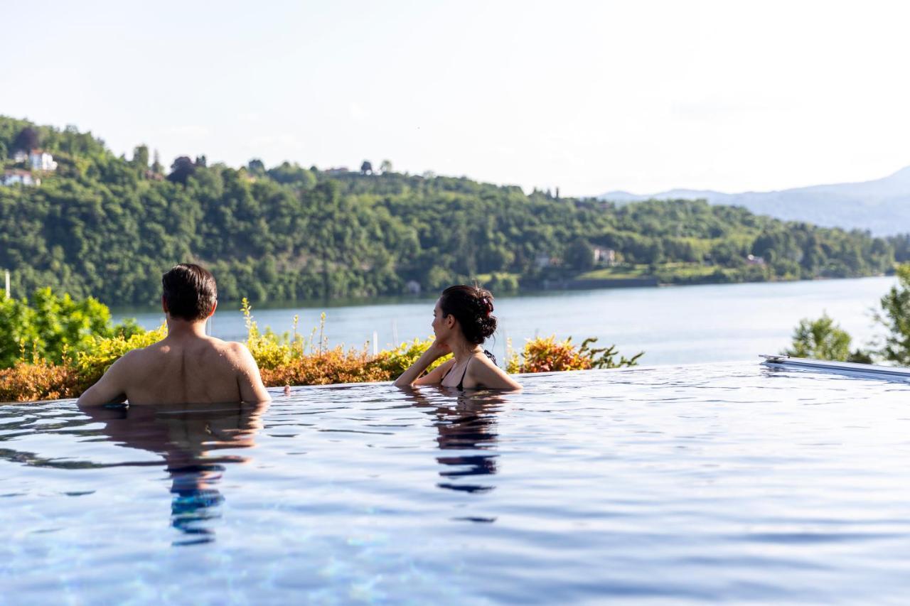 Serviced Apartments By Hotel De Charme Лавено Екстериор снимка