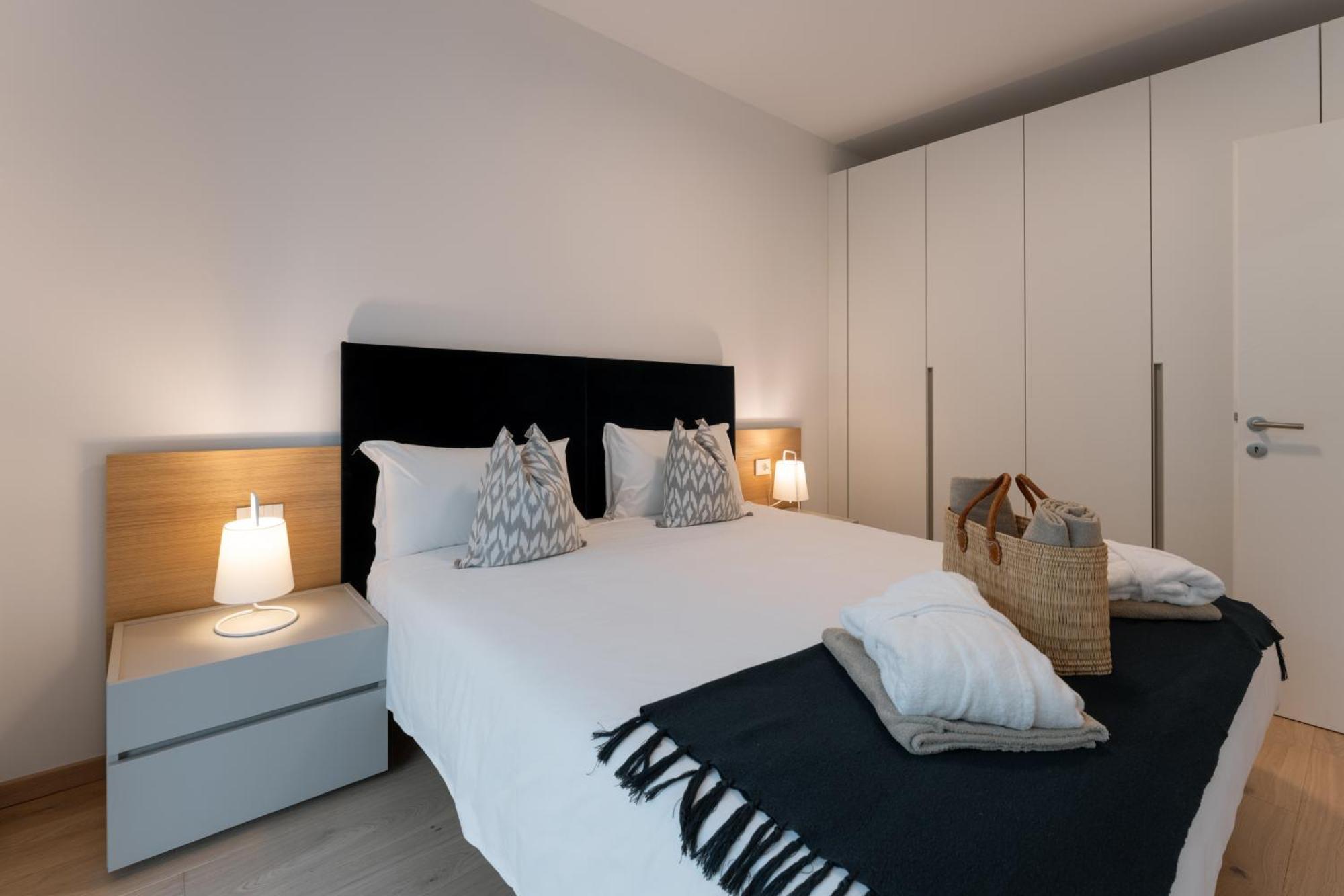 Serviced Apartments By Hotel De Charme Лавено Екстериор снимка