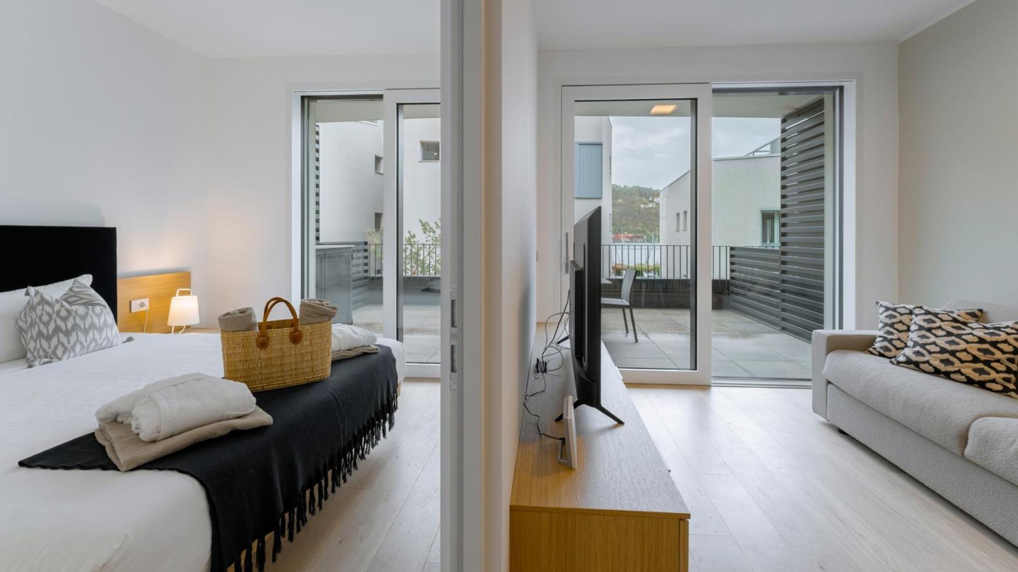 Serviced Apartments By Hotel De Charme Лавено Екстериор снимка