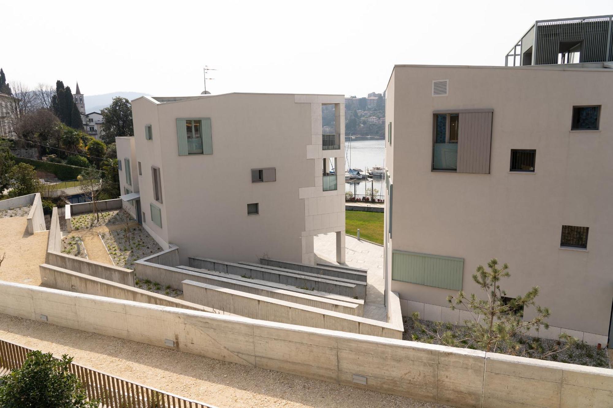Serviced Apartments By Hotel De Charme Лавено Стая снимка
