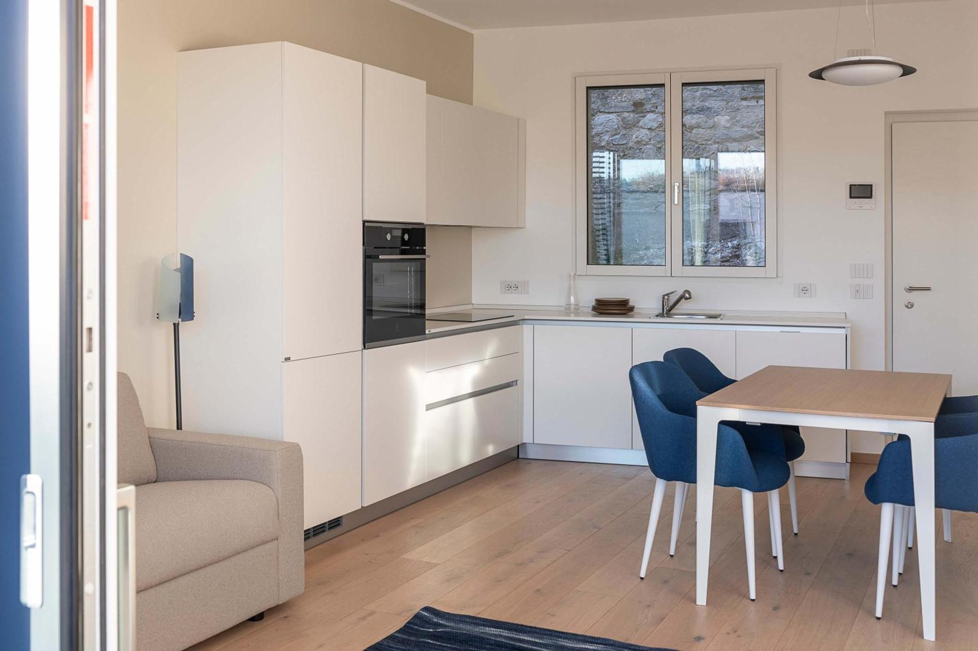 Serviced Apartments By Hotel De Charme Лавено Екстериор снимка