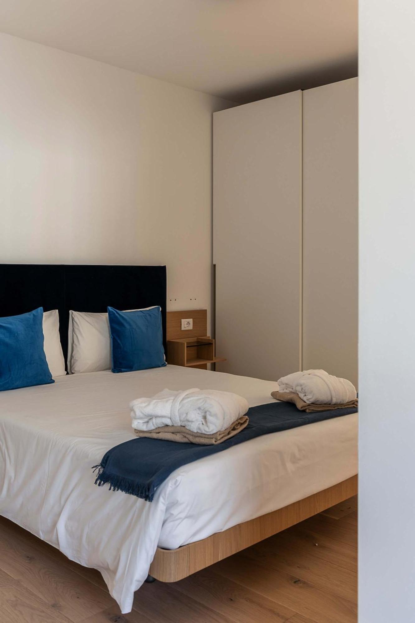 Serviced Apartments By Hotel De Charme Лавено Екстериор снимка