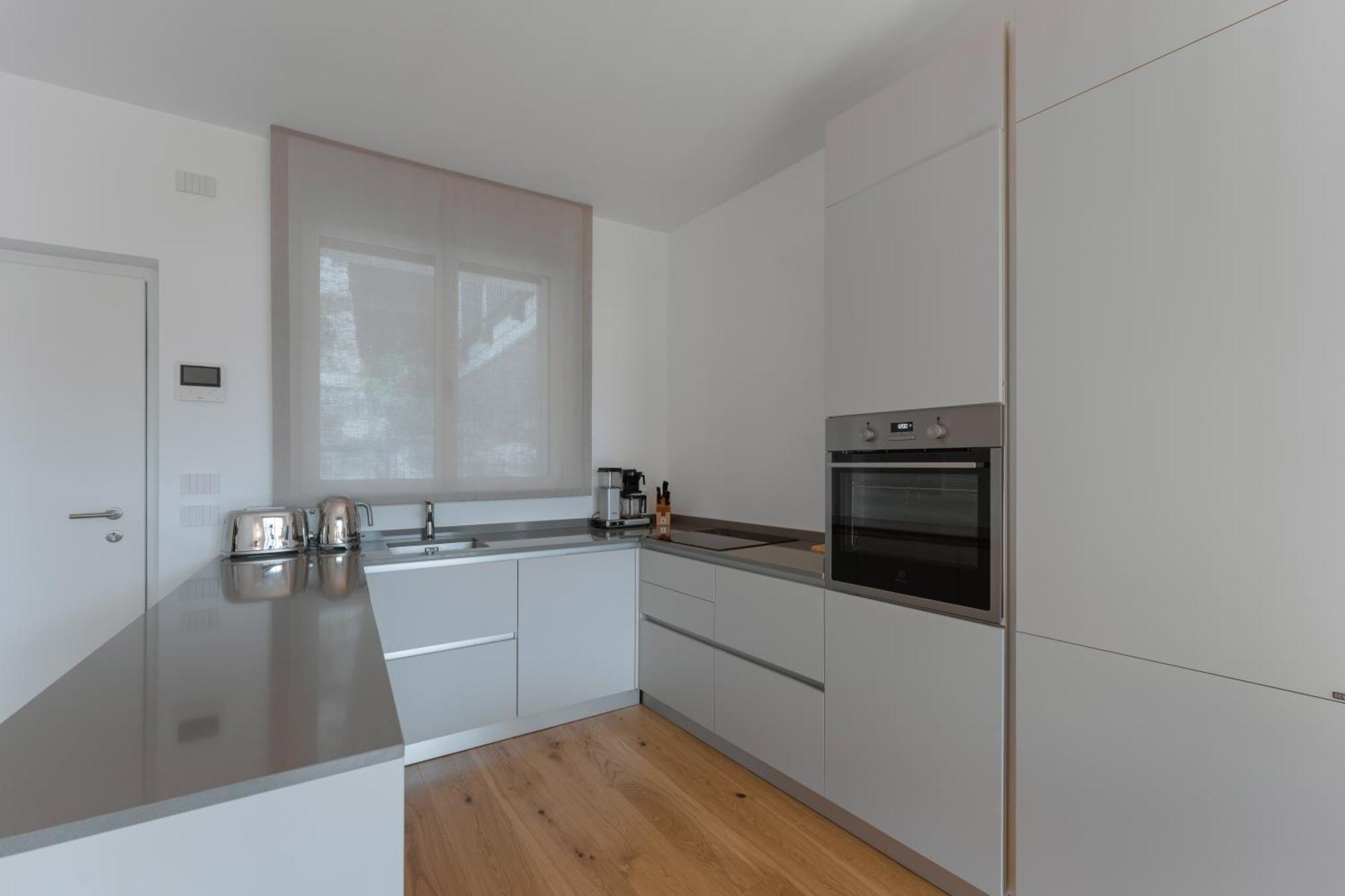Serviced Apartments By Hotel De Charme Лавено Екстериор снимка